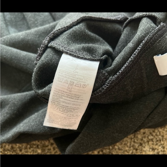 Old Navy Stevie Pants, Two Pairs - Gray and Burgundy Women’s Size S - Picture 5 of 6